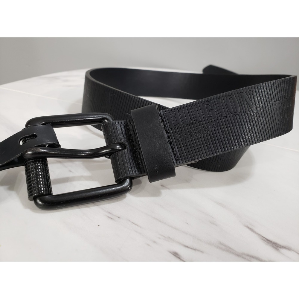 Size 44 - True Religion Men's Spellout Textured Black Belt spelll out logo
